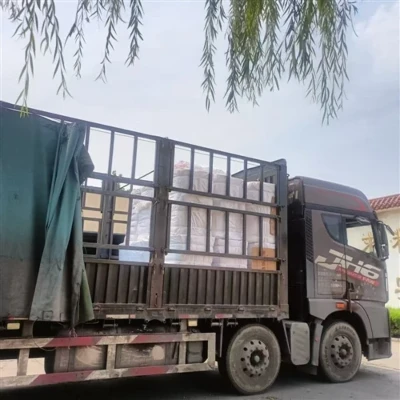 Üks kangas, üks esmaklassiline turg: 94-tolline lai satiin nüüd saadaval hulg...